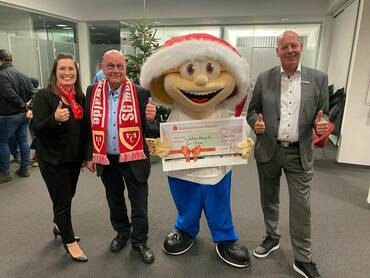 Schöne Weihnachtsüberraschung für die SG Motor Cunewalde - Bild 1